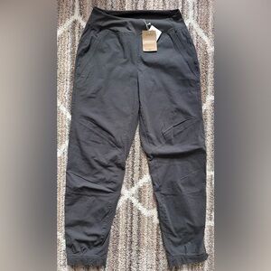New, Woman’s Patagonia Caliza Rock Pants Regular Fit